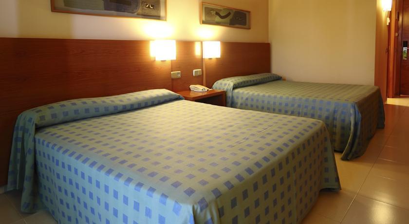 Aqua Hotel Onabrava & Spa 4*Sup サンタ・スサナ エクステリア 写真