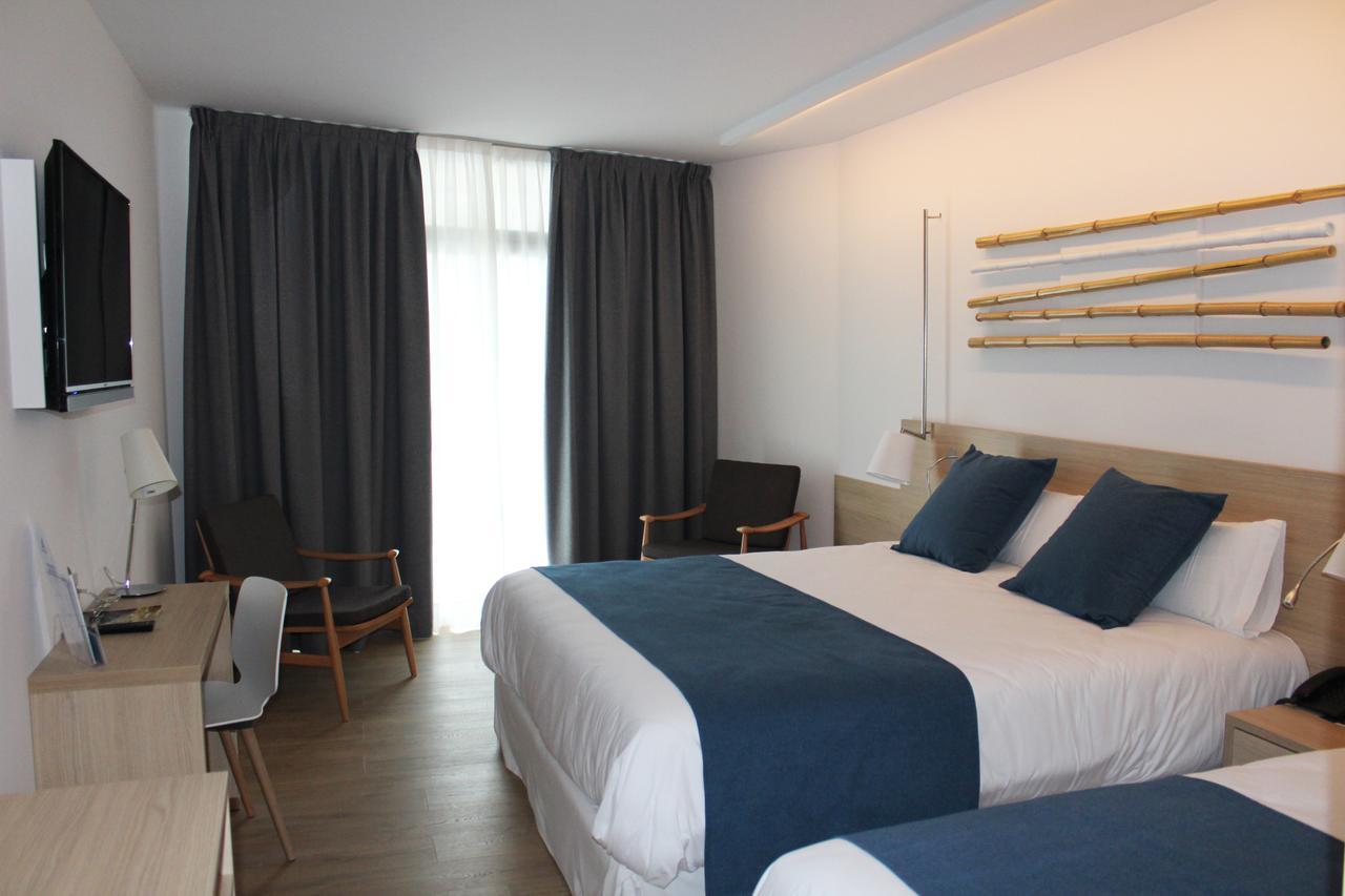 Aqua Hotel Onabrava & Spa 4*Sup サンタ・スサナ エクステリア 写真